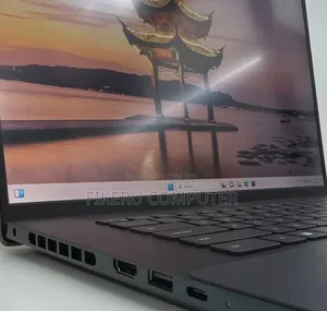 New Laptop Dell Inspiron 15 16GB Intel Core i7 SSD 512GB