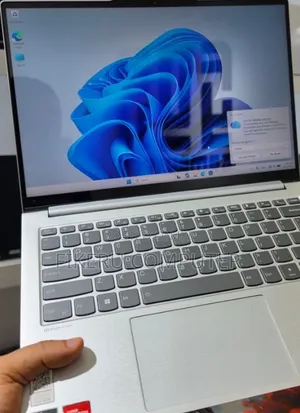 New Laptop Lenovo IdeaPad 720S 16GB AMD Ryzen 7 SSD 512GB