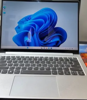 New Laptop Lenovo IdeaPad 720S 16GB AMD Ryzen 7 SSD 512GB