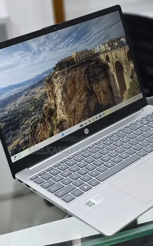 New Laptop HP Stream Notebook 16GB Intel Core i7 SSD 1T