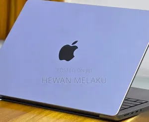 New Laptop Apple MacBook Pro 2021 M1 16GB Apple M1 Pro SSD 512GB