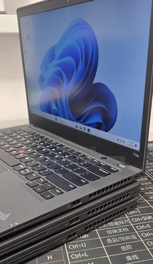 New Laptop Lenovo ThinkPad T14s G4 16GB Intel Core i5 SSD 512GB