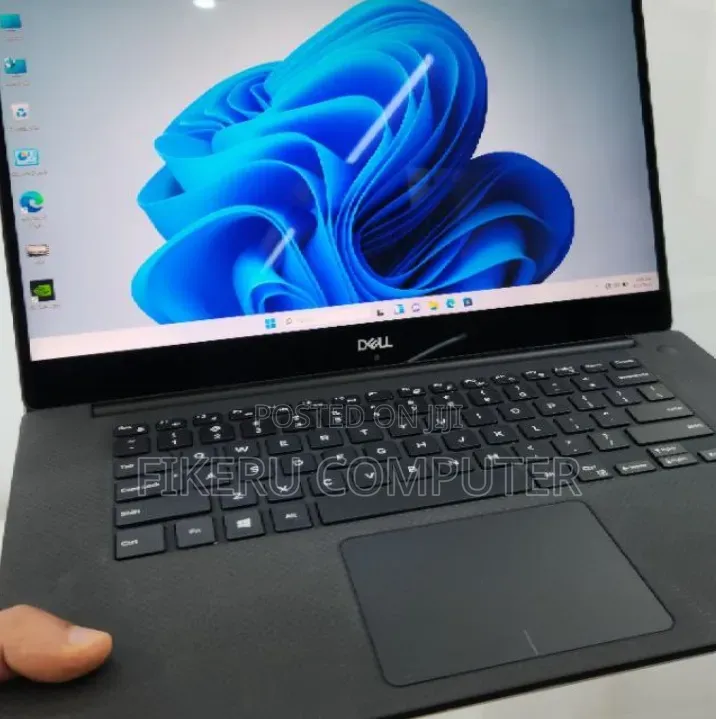 New Laptop Dell XPS 13 16GB Intel Core i7 SSD 512GB
