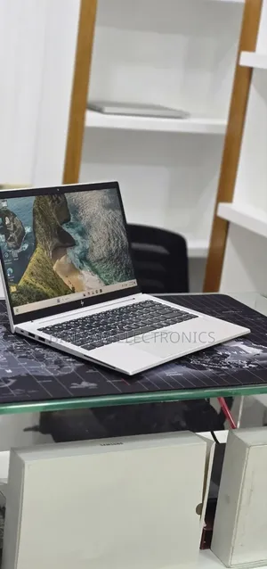 New Laptop HP EliteBook 845 G7 16GB AMD Ryzen 7 SSD 512GB