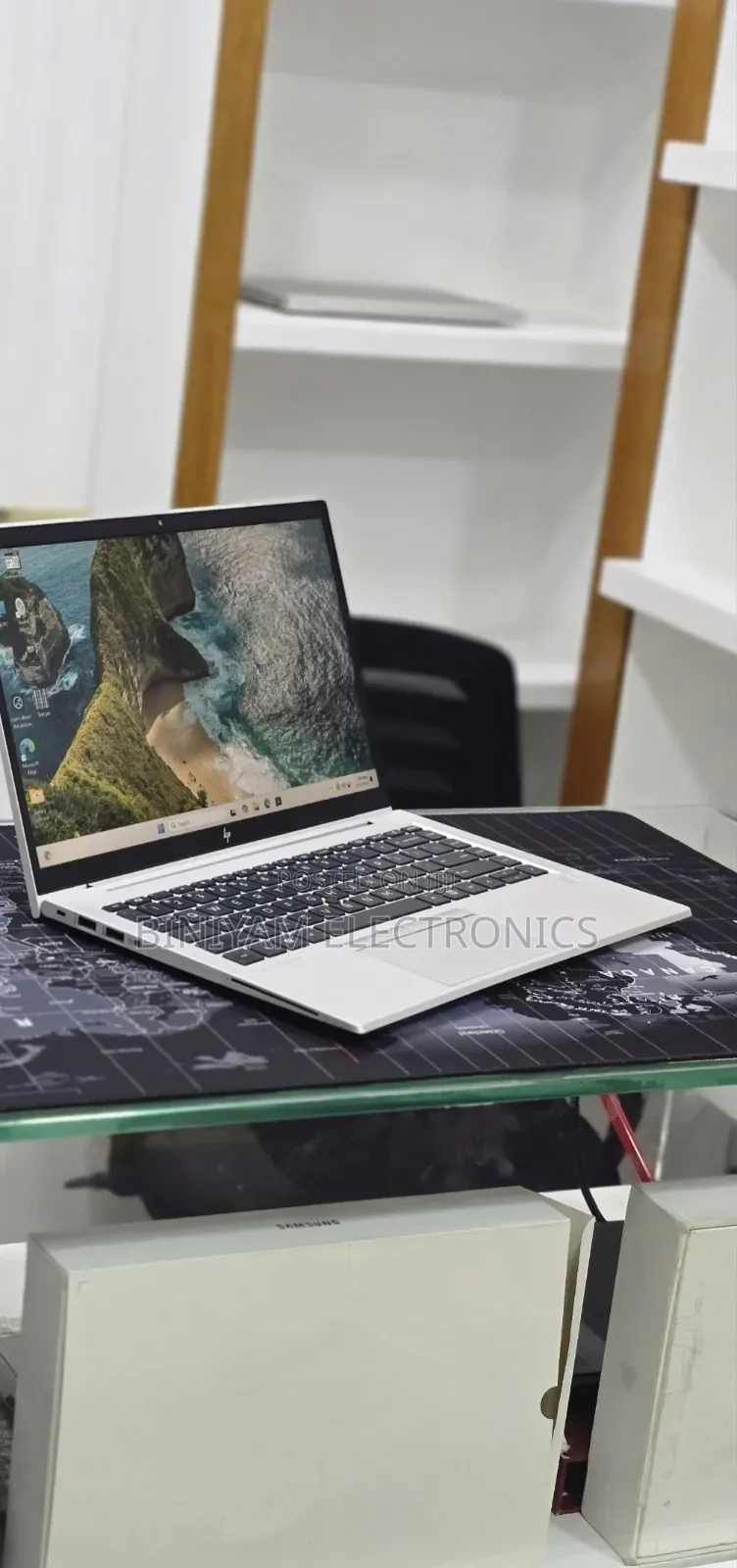 New Laptop HP EliteBook 845 G7 16GB AMD Ryzen 7 SSD 512GB