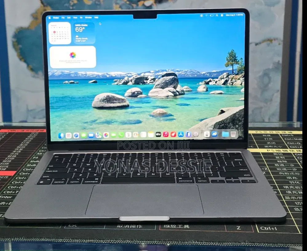 New Laptop Apple MacBook Air 2022 M2 16GB SSD 512GB