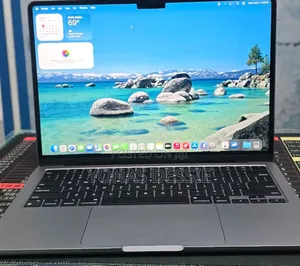 New Laptop Apple MacBook Air 2022 M2 16GB SSD 512GB