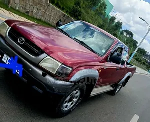 Toyota Hilux 2002