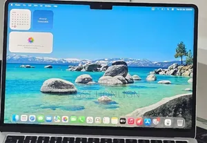 New Laptop Apple MacBook 8GB Apple M3 SSD 256GB