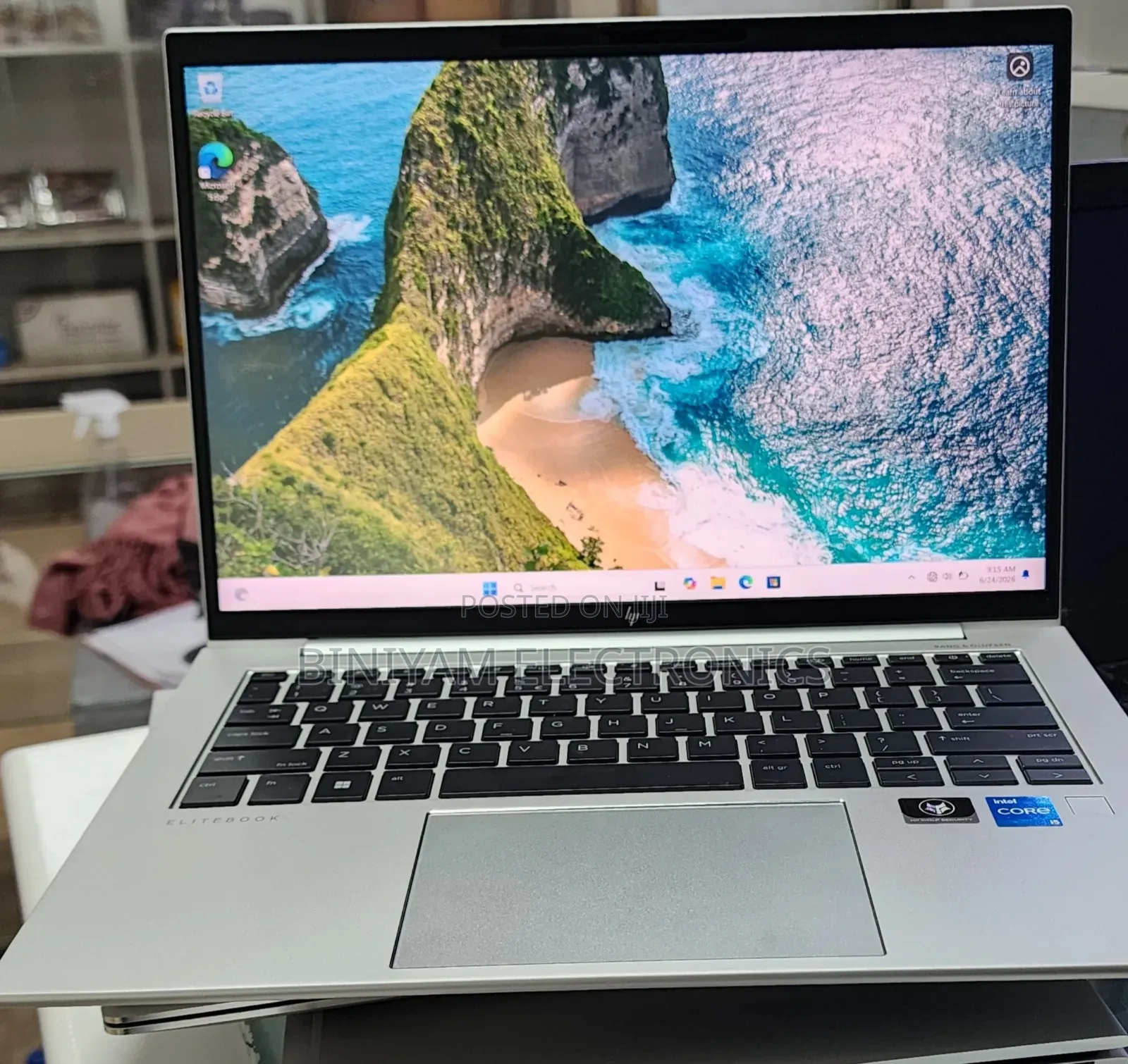 New Laptop HP EliteBook 840 G9 16GB Intel Core i7 SSD 512GB
