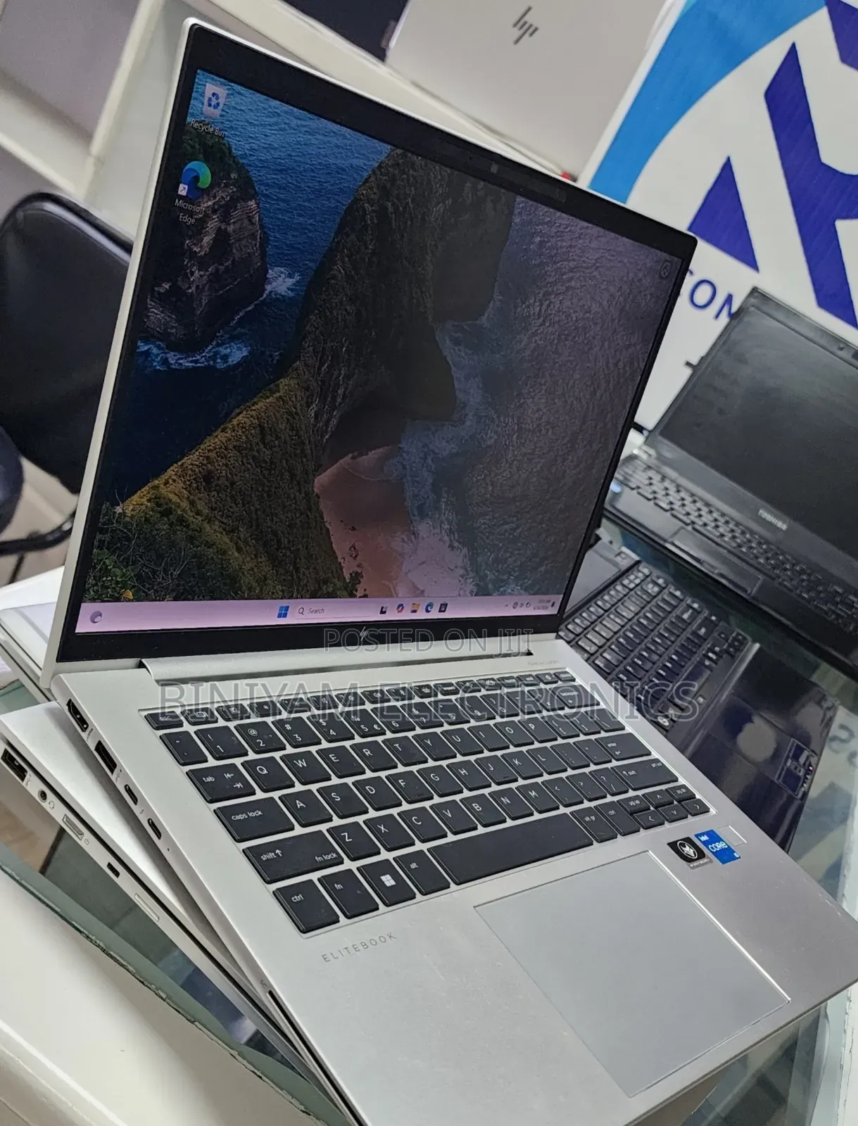 New Laptop HP EliteBook 840 G9 16GB Intel Core i7 SSD 512GB
