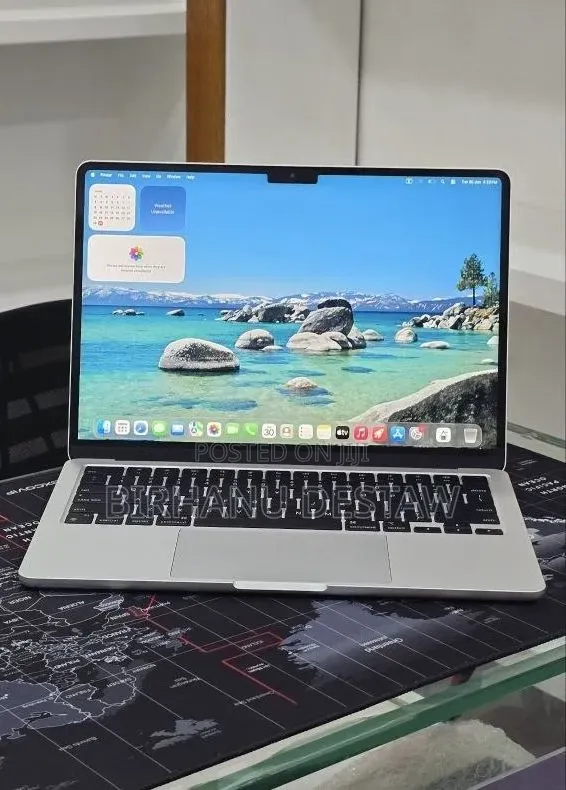 New Laptop Apple MacBook Air 2024 M3 16GB Apple M3 SSD 256GB