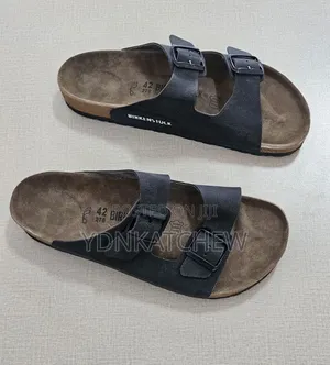 BIRKENSTOCK Men's Shoes ☛ቤት ውስጥና ስራ ቦታ ሊያደርጉት የሚችሉት ምቹ ጫማ