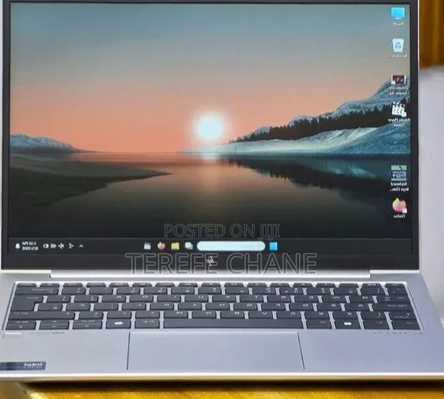 New Laptop HP EliteBook 830 G8 16GB Intel Core Ultra 7 SSD 512GB