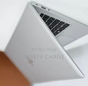 New Laptop HP ZBook Firefly G8 16GB Intel Core i7 SSD 512GB