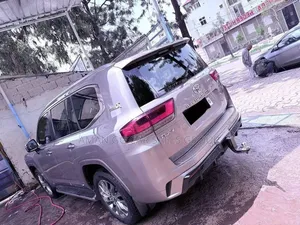 Toyota Land Cruiser 2022 Beige