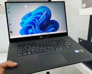 New Laptop Dell XPS 15 16GB Intel Core i7 SSD 512GB