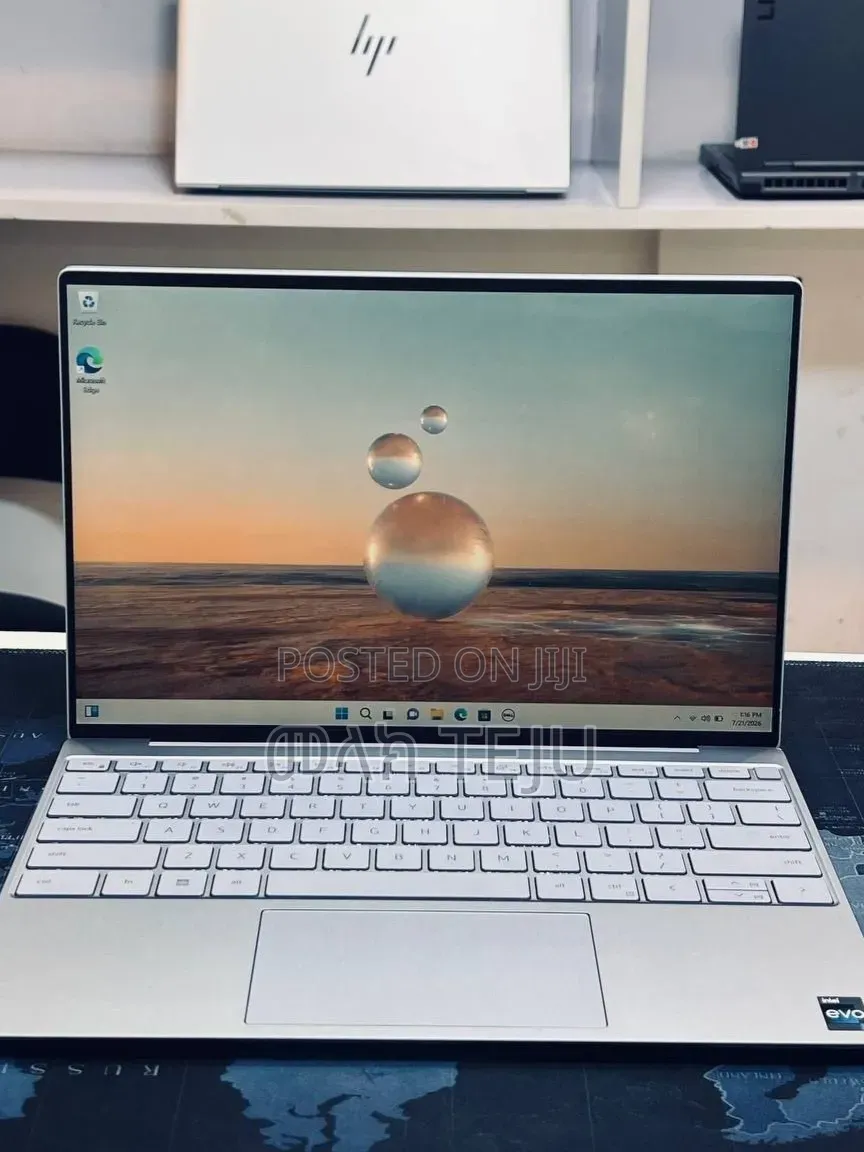 New Laptop Dell XPS 13 16GB Intel Core i5 SSD 512GB