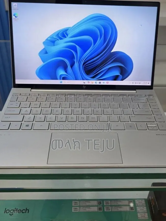 New Laptop HP Envy 13 16GB Intel Core i5 SSD 512GB