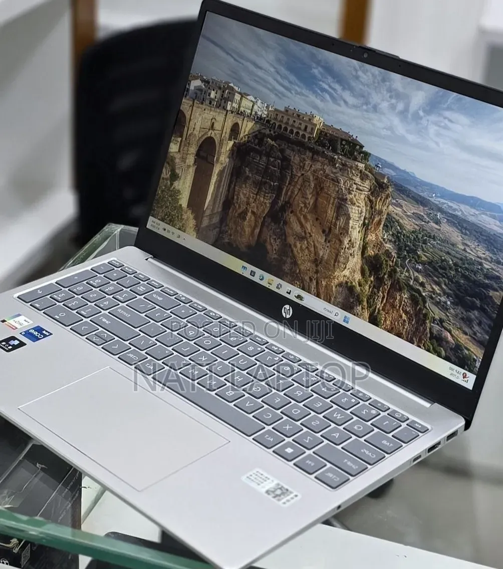 New Laptop HP Stream Notebook 16GB Intel Core i7 SSD 1T