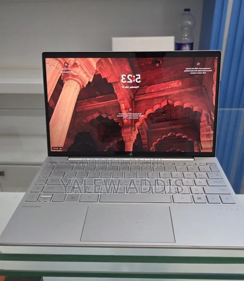 New Laptop HP Envy 13 16GB Intel Core i5 SSD 512GB