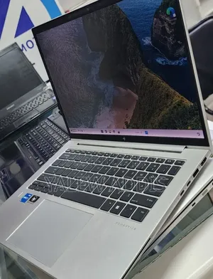New Laptop HP EliteBook 840 G8 16GB Intel Core i5 SSD 512GB