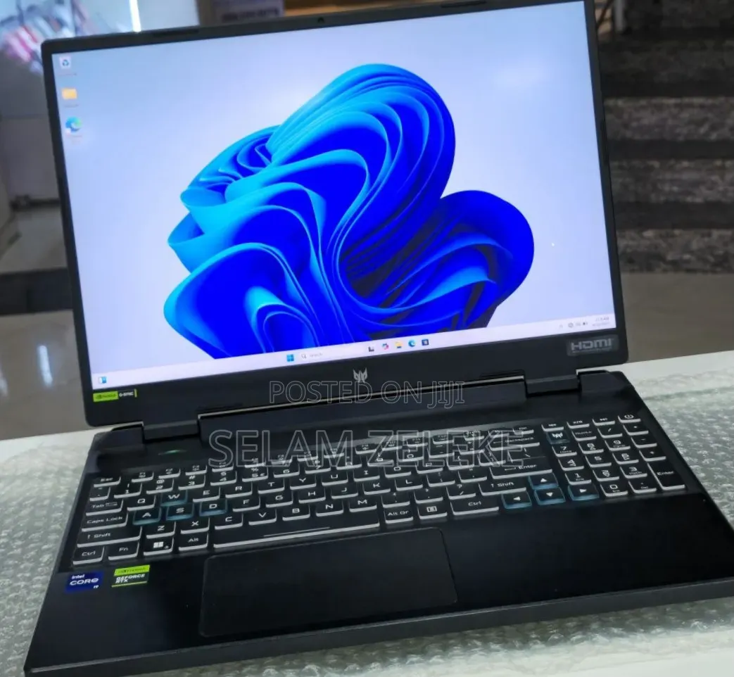 New Laptop Acer Predator Helios 16 16GB Intel Core i9 SSD 1T