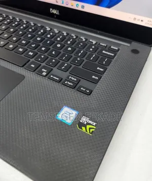 New Laptop Dell XPS 15 16GB Intel Core i7 SSD 512GB