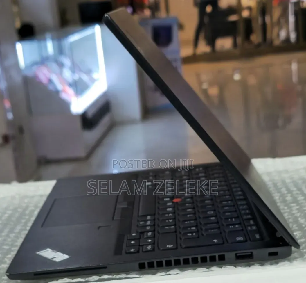 New Laptop Lenovo ThinkPad X13 Gen 4 16GB Intel Core i7 SSD 512GB
