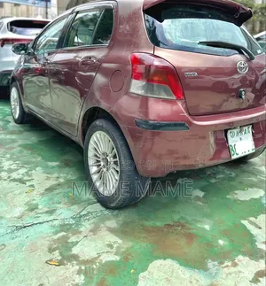 Toyota Yaris 2010 Red