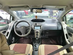 Toyota Yaris 2010 Red