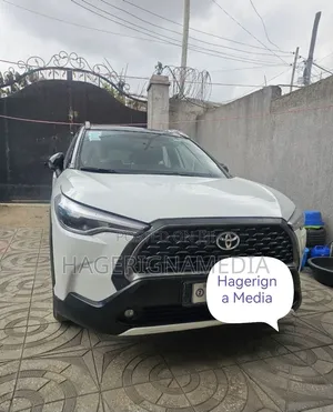Toyota Corolla Cross 2022 White