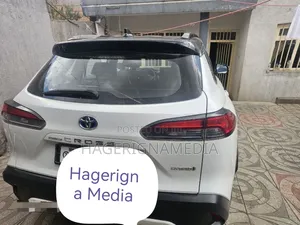 Toyota Corolla Cross 2022 White