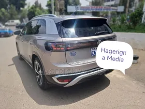 Volkswagen ID.6 2024 Ivory