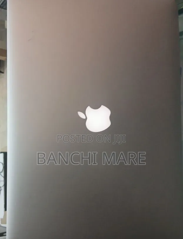New Laptop Apple MacBook Pro 2015 8GB Intel Core i5 SSD 128GB