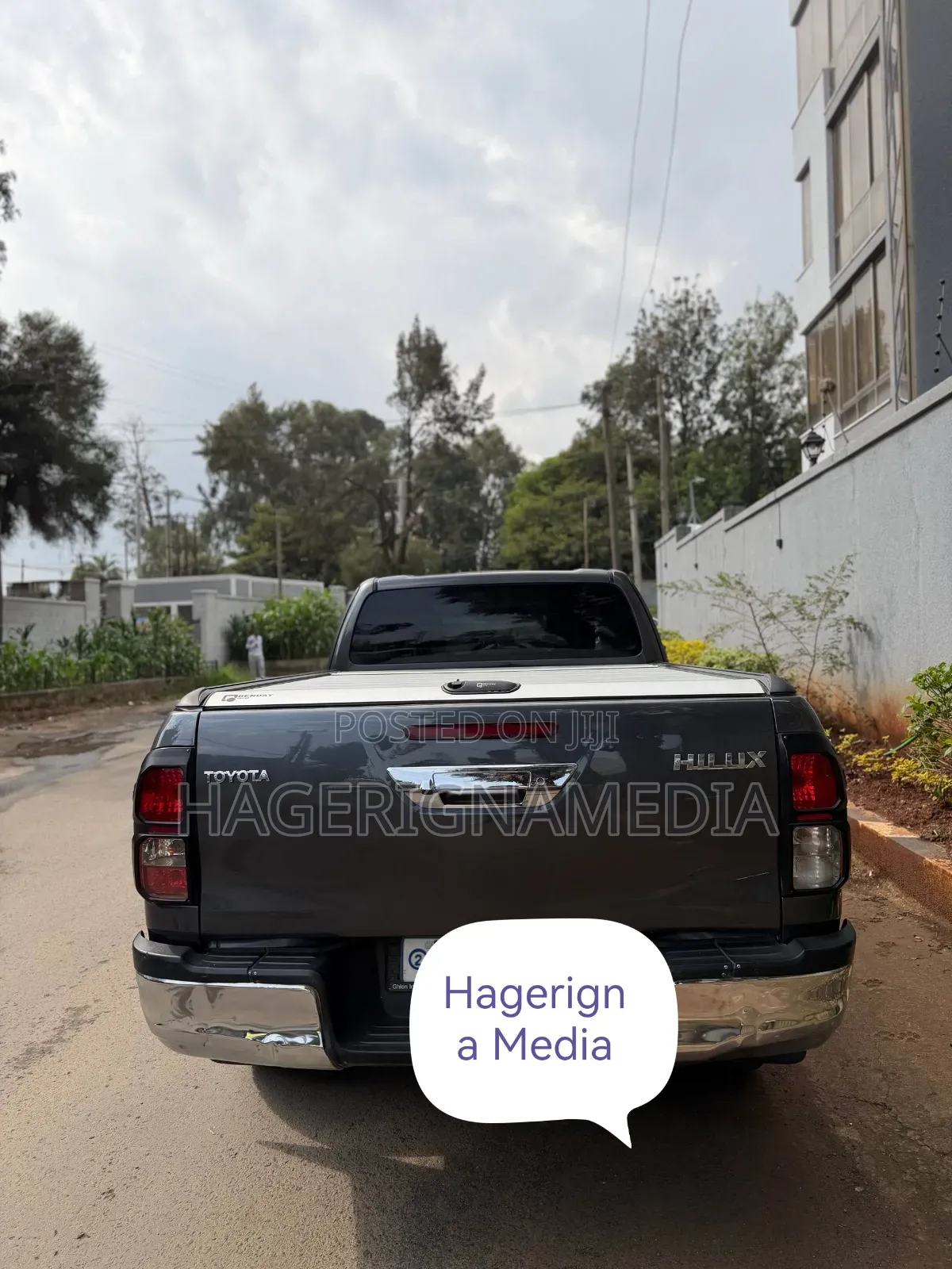 Toyota Hilux 2016 Black