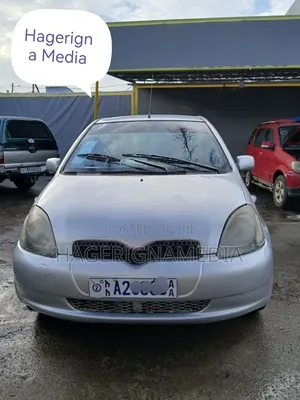 Toyota Vitz 2001 Silver