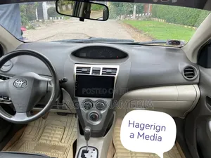 Toyota Yaris 2009 Blue