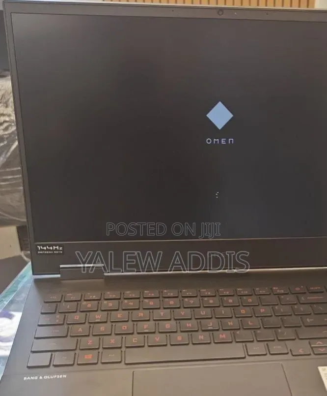 New Laptop HP OmniBook 5 16" 16GB Intel Core i7 SSD 512GB