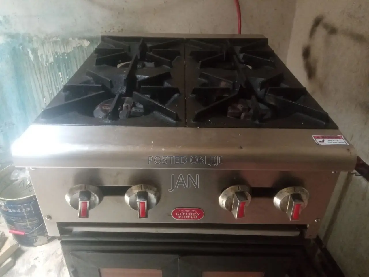 1- የጋዝ ምድጃ (ባለ 4 ምድጃ) 2- የስጋ መፍጫ 12ቁ. Kitchen Power