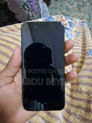 Apple iPhone 7 128 GB Black