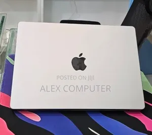 New Laptop Apple MacBook Pro 2023 M3 8GB Apple M3 SSD 512GB