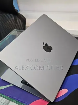 New Laptop Apple MacBook Pro 2023 M3 8GB Apple M3 SSD 512GB