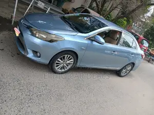 Toyota Yaris 2014 Blue
