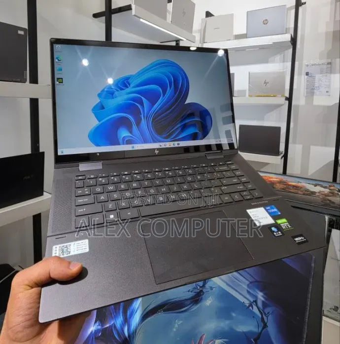 New Laptop HP Envy x360 16GB Intel Core i5 SSD 512GB