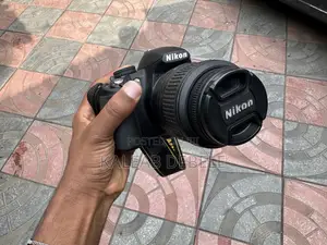 Nikon D3100