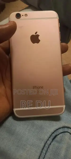 Apple iPhone 6s 16 GB Gold
