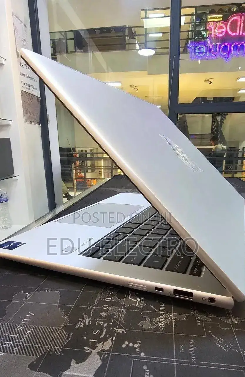 New Laptop HP EliteBook 840 G10 16GB Intel Core i7 SSD 512GB