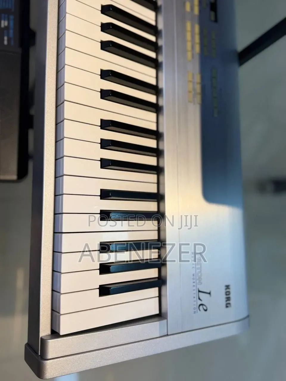 Korg Triton Le Music Workstation Keyboard Piano