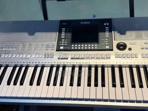 Yamaha PSR 710 Keyboard